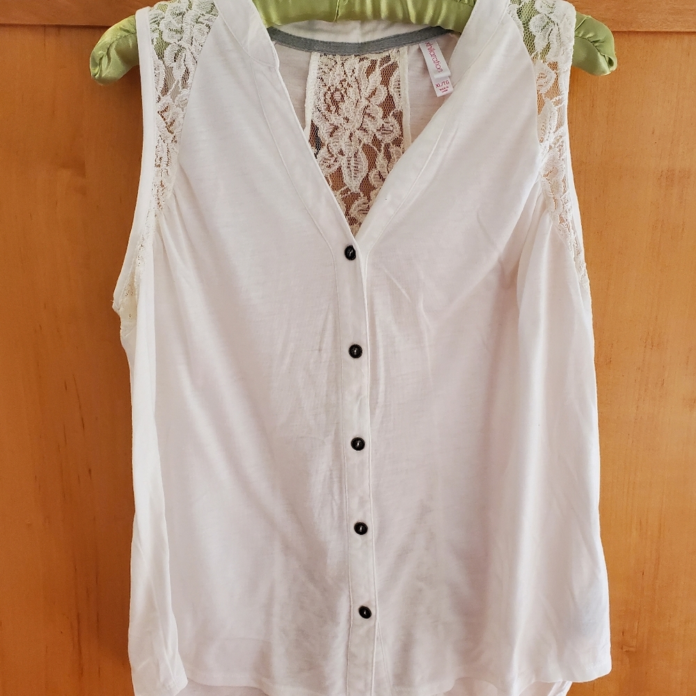 Xhilaration White Lace Top Size XL